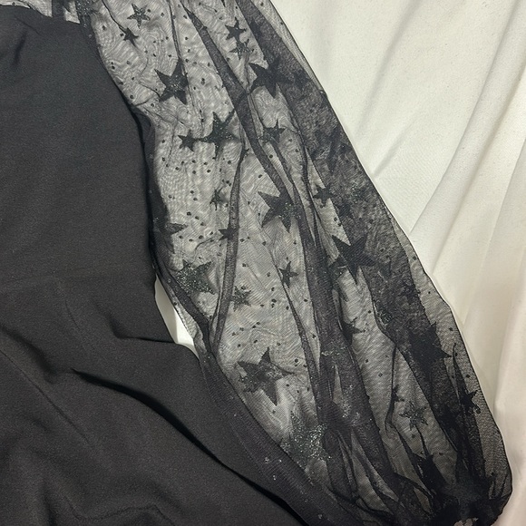 Torrid long sleeve mesh glitter black star peplum top - size 1 - Picture 4 of 5
